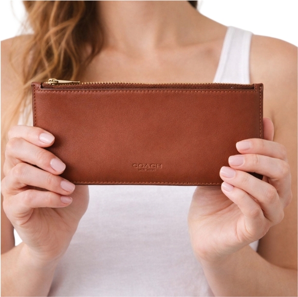 Coach Handbags - Coach Slim Zip Card Case Glove Tanned Leather Cognac Brown Wallet